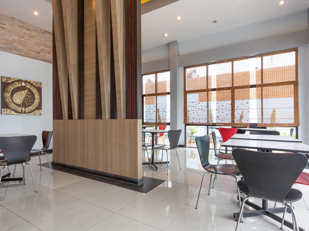 Oyo 1127 Baan Siam Hotel Chiang Rai Exterior foto