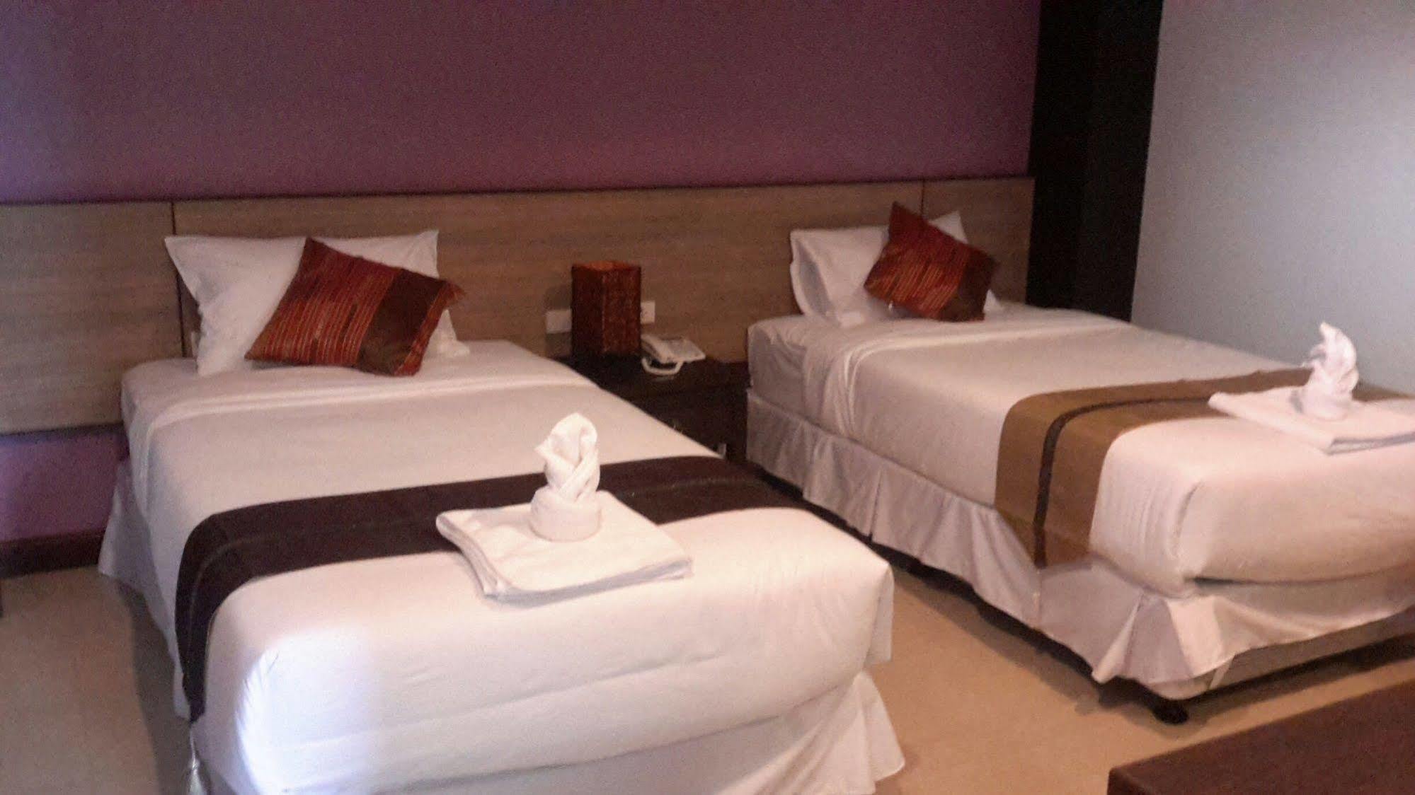 Oyo 1127 Baan Siam Hotel Chiang Rai Exterior foto